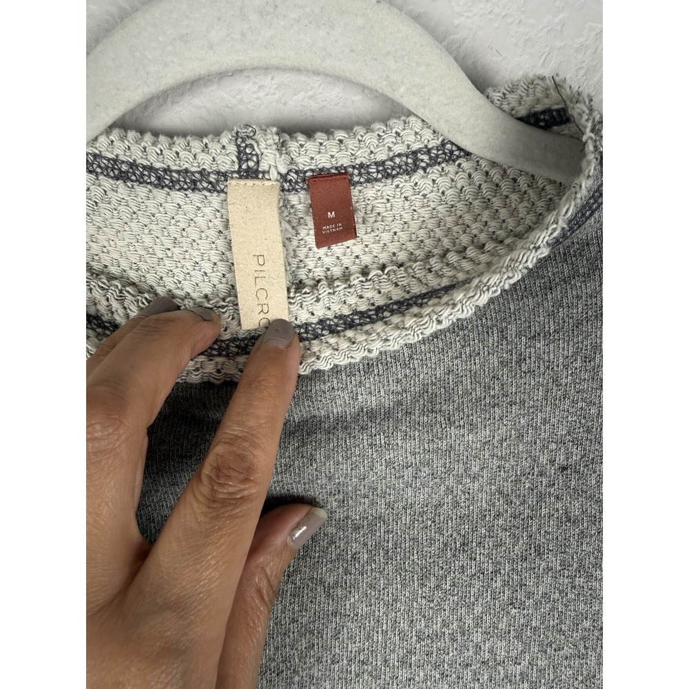 Pilcro Funnel Neck Gray Pullover Top Sweater Women's Medium Raw Hem Casual Boho - Picture 8 of 14